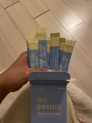 메타웰빙 GC녹십자웰빙 메타 글루타치온 — 5점을 준 리뷰어가 2022년 9월 올린 사용 사진