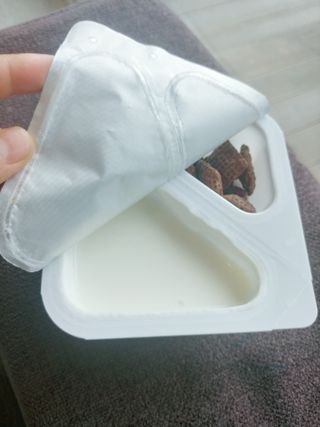 매일바이오 토핑요거트 — 5점을 준 리뷰어가 2021년 5월 올린 사용 사진