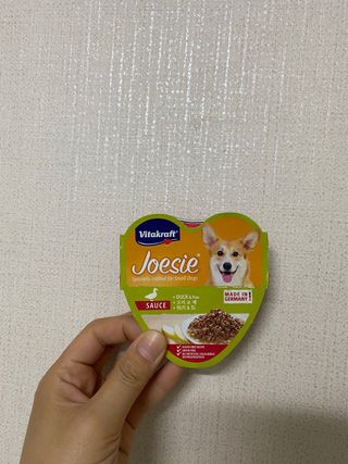 비타크래프트 조에시 하트캔 85g 강아지 습식캔 10캔 — 4.5점을 준 리뷰어가 2021년 9월 올린 사용 사진