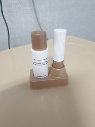 더사가오브수 [사가수] 효혜윤 보태니컬 에너지 에센스인로션 20ml /아이포올 스틱 3g — 5점을 준 리뷰어가 2023년 3월 올린 사용 사진