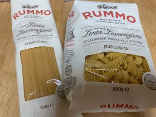 이탈리안 프리미엄 파스타 룸모 Rummo 파스타 2종 + 바질 페스토 + 블랙 트러플 페이스트 — 5점을 준 리뷰어가 2021년 7월 올린 사용 사진
