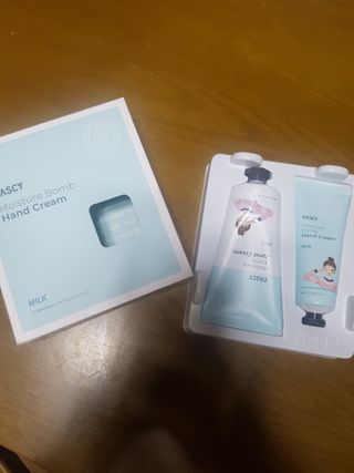 파시 FASCY 高保湿ハンドクリーム40ml+80ml セット — 5점을 준 리뷰어가 2021년 7월 올린 사용 사진