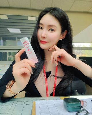 [음료수 대신 가능!]  빠르게 흡수되는 아임오 타먹는 콜라겐 1박스 — 5점을 준 리뷰어가 2023년 4월 올린 사용 사진