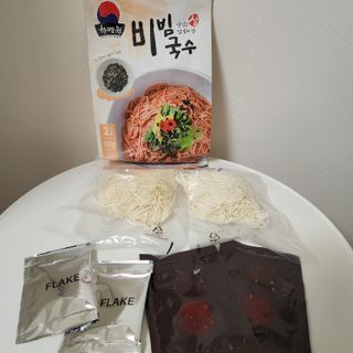 [한면원] 비빔국수 2인분 — 4점을 준 리뷰어가 2022년 8월 올린 사용 사진