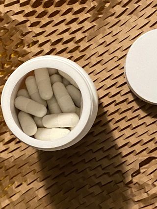 프리마인 성큼다가온 봄, 이너뷰티를 챙겨야 피부도 화사하게, 컨디션도 활기차게. 흡수율을 높인 고효율 비타민. — 4점을 준 리뷰어가 2022년 12월 올린 사용 사진