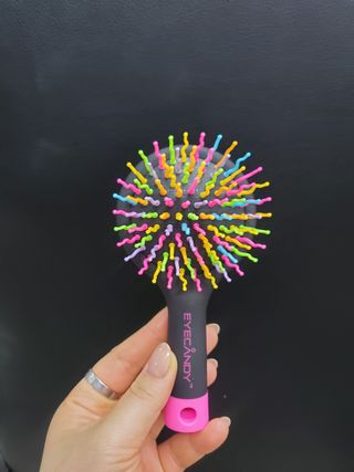 아이캔디 레인보우 볼륨S  브러쉬 미디엄 블랙 — 5점을 준 리뷰어가 2020년 12월 올린 사용 사진