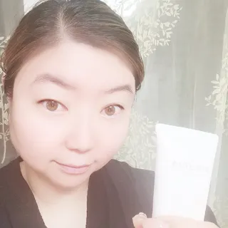[후르디아] 모공블러 비건 선 프라이머 — 5점을 준 리뷰어가 2022년 6월 올린 사용 사진