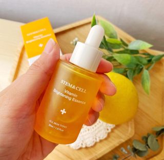 체르엠 스템앤셀 비타민 브라이트닝 에센스 30ml 1개 — 4.5점을 준 리뷰어가 2022년 1월 올린 사용 사진