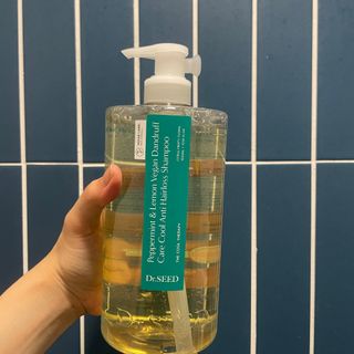 닥터시드 페퍼민트 앤 레몬 비건 비듬케어 쿨 탈모 샴푸 (1000ml) — 5점을 준 리뷰어가 2023년 8월 올린 사용 사진