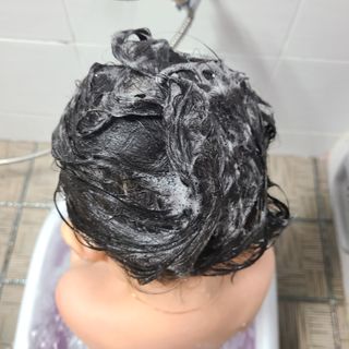 mom e 맘이 내추럴 베이비 케어 샴푸앤바스+로션 — 5점을 준 리뷰어가 2021년 1월 올린 사용 사진