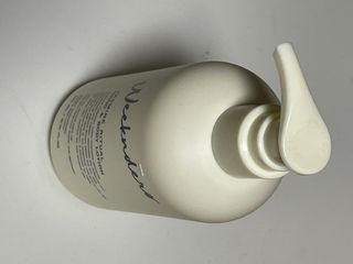 [위켄더스] 끈적임 없이 수분감을 채워주는 핸드& 바디로션 1종 랜덤발송 — 5점을 준 리뷰어가 2022년 5월 올린 사용 사진