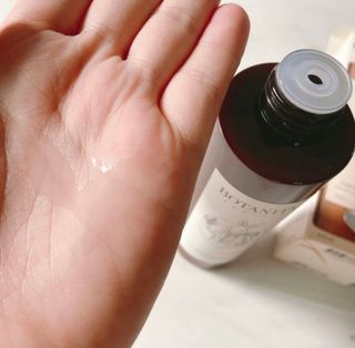 [패키지리뉴얼]보타니티 진정 결케어 플라본 부스터 210ml / 플라본 세럼 50m — 5점을 준 리뷰어가 2022년 5월 올린 사용 사진