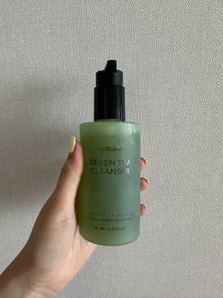 프리마인 메이크업과 들뜨는 각질까지 한방에 깐달걀로! 순하기까지한 셀베이스 그린티클렌저(200ml) — 5점을 준 리뷰어가 2023년 5월 올린 사용 사진