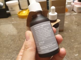 마리엔메이 히알루로닉스 세럼 ,나이아신아마이드 모과 세럼, 마린콜라겐 세럼, 청귤 흰목이버섯 추출물 세럼 — 5점을 준 리뷰어가 2021년 10월 올린 사용 사진