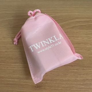[트윙클라] 안티멜라 수딩 워터밤+안티링클 샤이닝 멀티밤 — 4점을 준 리뷰어가 2022년 8월 올린 사용 사진