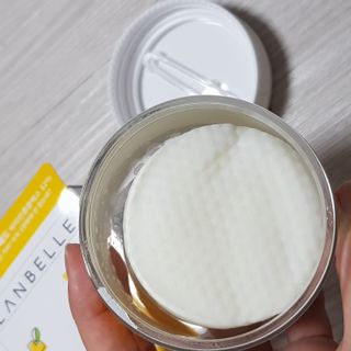 랑벨 비타 에너지 잡티 앰플 패드 65매 (투명하고 밝은 얼굴 광채패드) — 5점을 준 리뷰어가 2022년 6월 올린 사용 사진