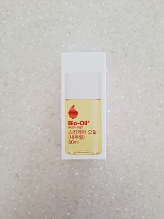 바이오오일 [바이오-오일] 스킨케어 오일 내추럴 60ml — 5점을 준 리뷰어가 2021년 11월 올린 사용 사진