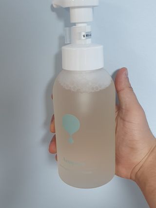 아미퓨어 [라이브] 피부장벽 강화를 위한 머랭 버블 클렌저 천연계면활성제로 온가족 사용가능 — 5점을 준 리뷰어가 2021년 7월 올린 사용 사진