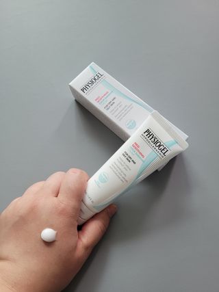 피지오겔 레드수딩 시카밸런스 크림 50ml — 5점을 준 리뷰어가 2022년 4월 올린 사용 사진