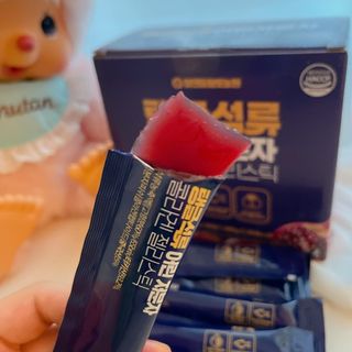 참앤들황토농원 맛있게 탱글탱글! 탱글석류 어린저분자 콜라겐 젤리스틱 1박스 ♥총 50포♥ — 5점을 준 리뷰어가 2023년 2월 올린 사용 사진