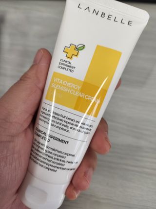 랑벨 비타 에너지 잡티 크림 75ml (피부 속 기미완화크림) — 5점을 준 리뷰어가 2022년 6월 올린 사용 사진