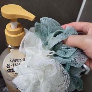 벨먼 내추럴스파 수분광채 스크럽 바디워시 600ml 5종 — 4점을 준 리뷰어가 2022년 5월 올린 사용 사진