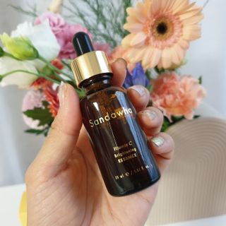 스킨큐어 산다화 비타민c 화이트닝 에센스 30ml — 5점을 준 리뷰어가 2021년 8월 올린 사용 사진