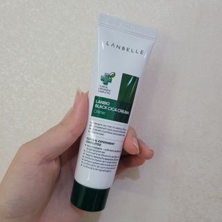 랑벨 랑바이오 블랙 시카 크림 50ml(블랙비 프로폴리스, 시카 4종, 판테놀 10 함유) — 5점을 준 리뷰어가 2022년 7월 올린 사용 사진