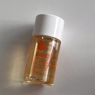 바이오오일 [바이오-오일] 스킨케어 오일 내추럴 60ml — 4.5점을 준 리뷰어가 2021년 12월 올린 사용 사진