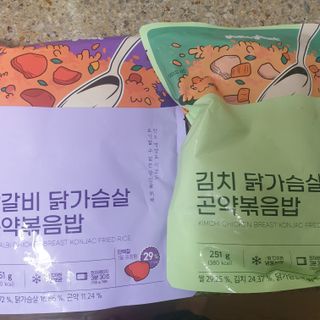 [푸딩팩토리] 요잇조잇 닭갈비 닭가슴살/김치 닭가슴살 곤약볶음밥 2종 (김치볶음밥 2개 닭갈비 볶음밥 1개) — 5점을 준 리뷰어가 2022년 8월 올린 사용 사진