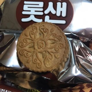 롯데제과 롯샌 카페크런치 — 5점을 준 리뷰어가 2021년 10월 올린 사용 사진