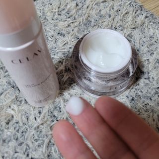 프리마인 바르기만 하면 철벽 스킨케어+24시간 마스크팩 효과. 셀라브 리제너레이팅 시스템 부스터+크림 세트 — 5점을 준 리뷰어가 2023년 5월 올린 사용 사진