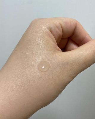 체르엠 스템앤셀 비타민 브라이트닝 에센스 30ml 1개 — 5점을 준 리뷰어가 2022년 4월 올린 사용 사진