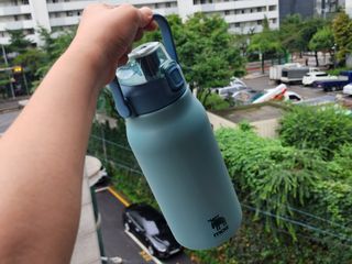 모즈스웨덴 MOZ 스웨덴 316 스텐 대용량 원터치 손잡이 보냉보온병 — 5점을 준 리뷰어가 2023년 8월 올린 사용 사진