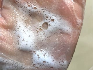 프리마인 메이크업과 들뜨는 각질까지 한방에 깐달걀로! 순하기까지한 셀베이스 그린티클렌저(200ml) — 5점을 준 리뷰어가 2023년 4월 올린 사용 사진