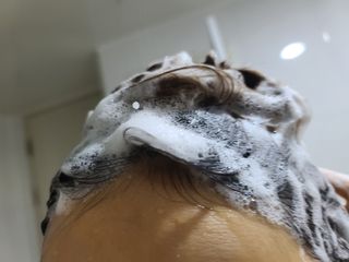 [HUREX] 휴렉스 볼류마이징 탈모완화 기능성 샴푸 150ml x 2개 — 5점을 준 리뷰어가 2021년 9월 올린 사용 사진