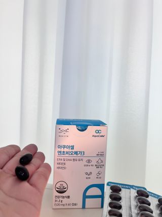 메디포스트 모비타 아쿠아셀 엔초비오메가3 60캡슐 — 5점을 준 리뷰어가 2022년 12월 올린 사용 사진