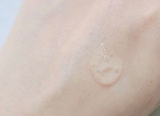 체르엠 스템앤셀 비타민 브라이트닝 에센스 30ml 1개 — 3.5점을 준 리뷰어가 2021년 9월 올린 사용 사진