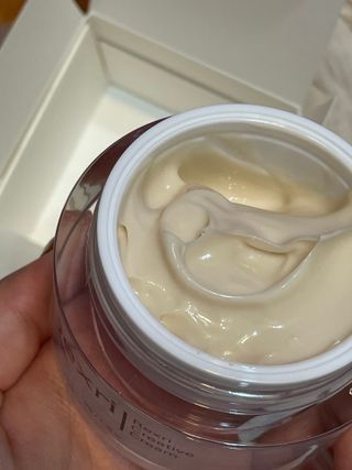 렉스리 크리에이티브 크림  Rexri Creative Cream — 5점을 준 리뷰어가 2021년 10월 올린 사용 사진