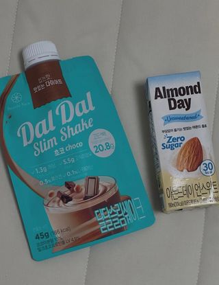 달달슬림쉐이크 [블로그]달달슬림 맛있는 단백질 쉐이크 파우치 다이어트 식사대용 프로틴 파우더 보충제 — 5점을 준 리뷰어가 2025년 9월 올린 사용 사진