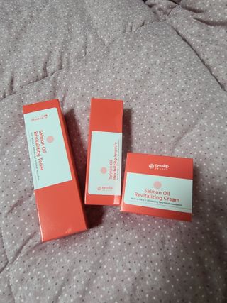 아이앤립 / EYENLIP 아이앤립 연어오일 리바이탈라이징 토너+앰플+크림 3종 세트 — 5점을 준 리뷰어가 2021년 7월 올린 사용 사진
