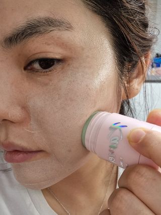건강누리인터내셔날 카멜레오나 마스크 스틱팩 미네랄부스터 [2종 SET] 샤이닝라이즈(피부톤UP)/톡스릴리프(피부진정) — 4점을 준 리뷰어가 2022년 7월 올린 사용 사진