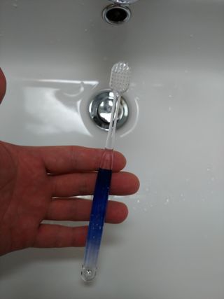 에브리모먼트 에브리 모먼트 칫솔 Every moment toothbrush — 5점을 준 리뷰어가 2022년 3월 올린 사용 사진