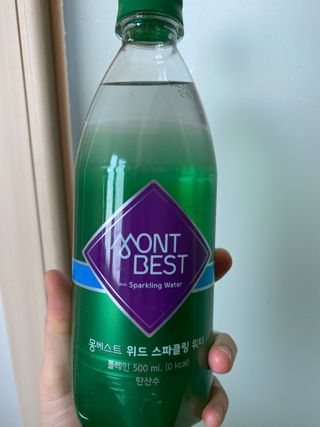 몽베스트 Montbest with Sparkling water Plain 20병 — 5점을 준 리뷰어가 2022년 6월 올린 사용 사진