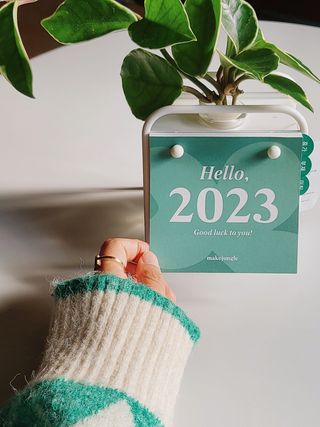 [메이크정글] 식물과 달력이 하나로, 2023년 식물캘린더 No.1 — 4.5점을 준 리뷰어가 2022년 10월 올린 사용 사진