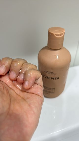 나노힐 르비에메르 소이 샴푸 300ml 구매평 — 5점을 준 리뷰어가 2024년 7월 올린 사용 사진