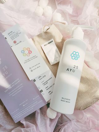 AYU25[아유트웬티파이브]피부 진정, 보습 와일즈 로즈 바디워시 — 4점을 준 리뷰어가 2021년 3월 올린 사용 사진