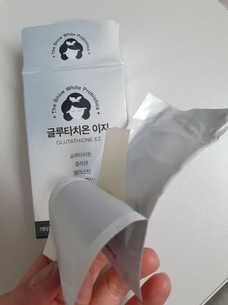 메디포스트 모비타 글루타치온 이지 필름형 30매 — 5점을 준 리뷰어가 2022년 12월 올린 사용 사진
