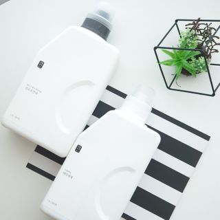 [생활공작소] 섬유유연제 + 세탁세제 1.5L 릴리향 — 5점을 준 리뷰어가 2021년 2월 올린 사용 사진