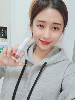 리더스코스메틱 리더스 퍼스트 샷 에센스 스틱 2종 — 5점을 준 리뷰어가 2022년 3월 올린 사용 사진